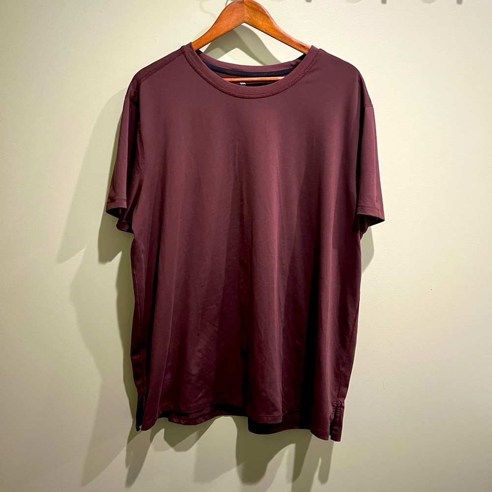 All in Motion men’s XL chocolate shirt